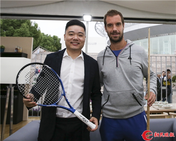 关于台球运动员跨界合作,推出联名款配件的信息 关于台球运动员跨界合作,推出联名款配件的信息